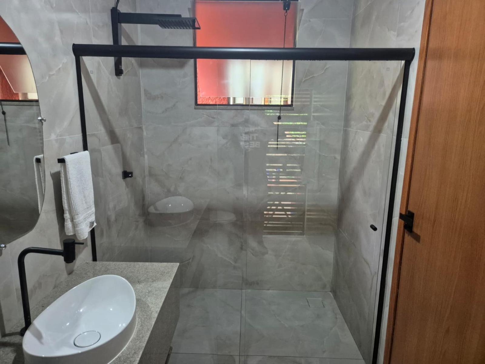 Chale Da Cachoeira - Cachoeira Particular Dentro Da Hospedagem *
